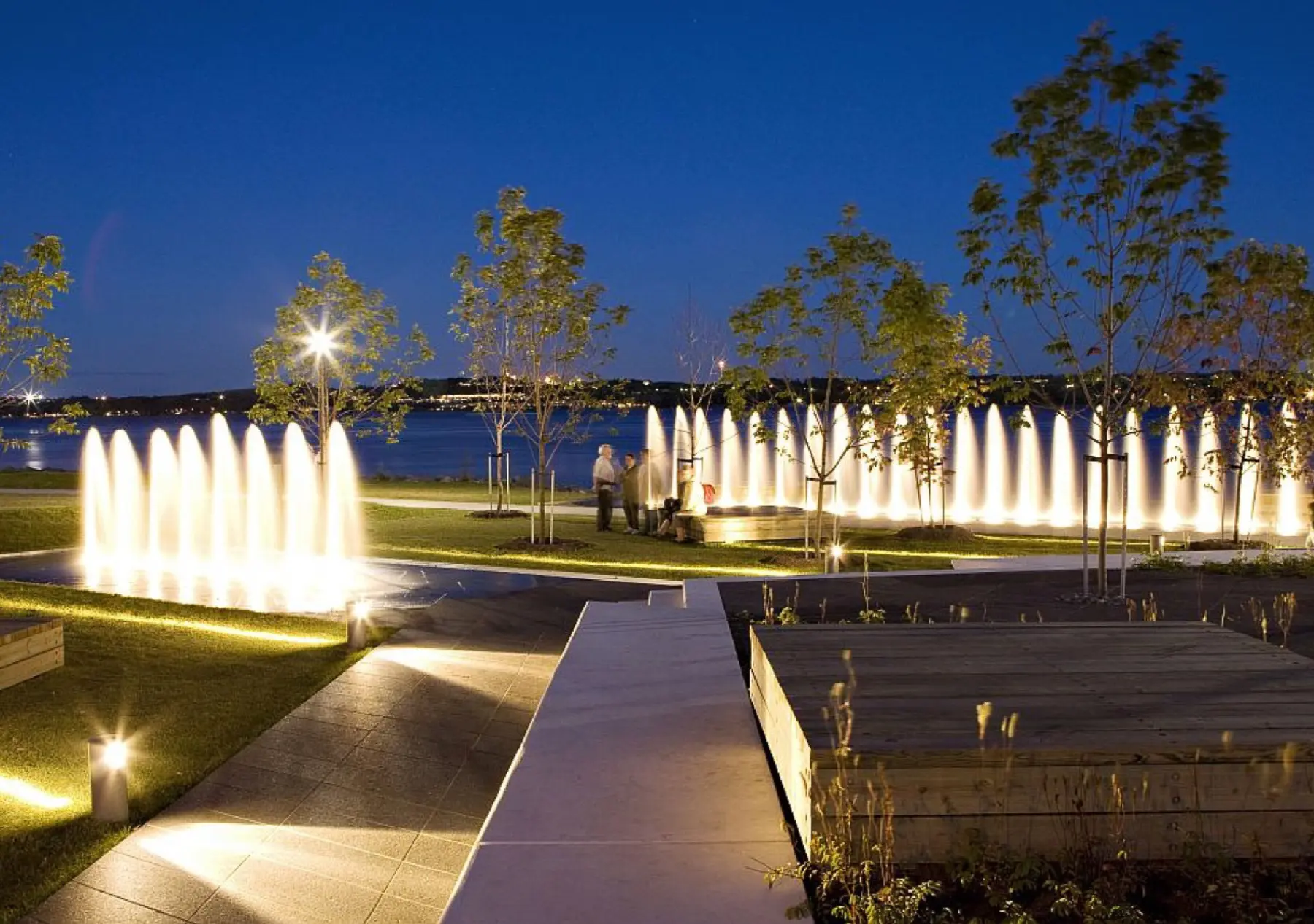 Samuel de Champlain Riverbanks (8)