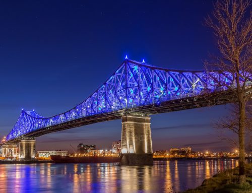 The Jacques-Cartier Bridge get illuminated, Montreal