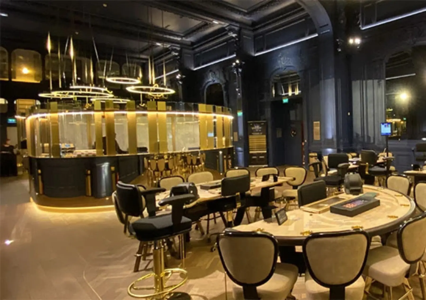 Casino Club Montmartre 5