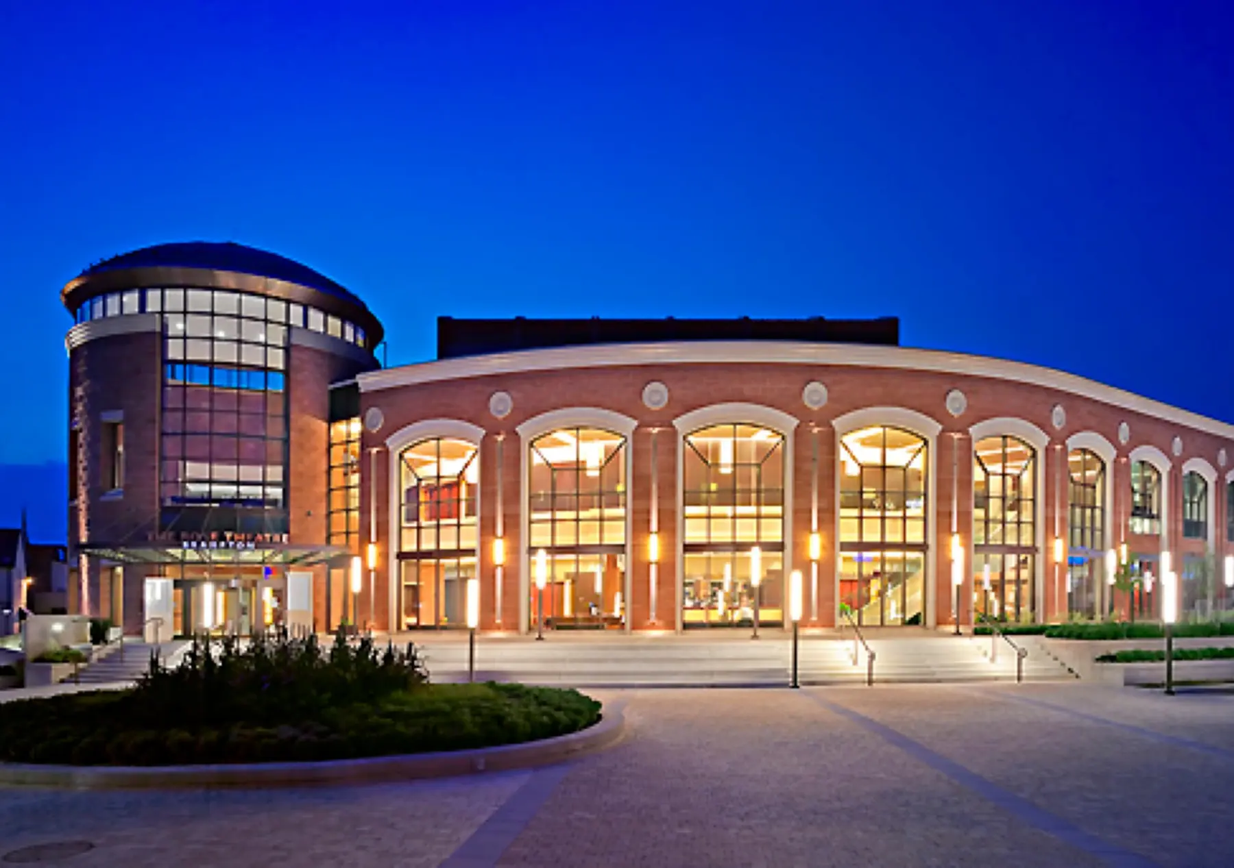 Rose Theatre Piazza